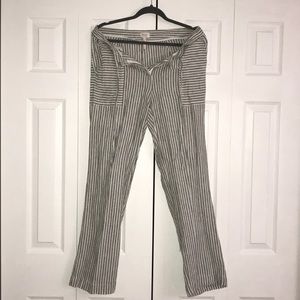 Black and white linen pants